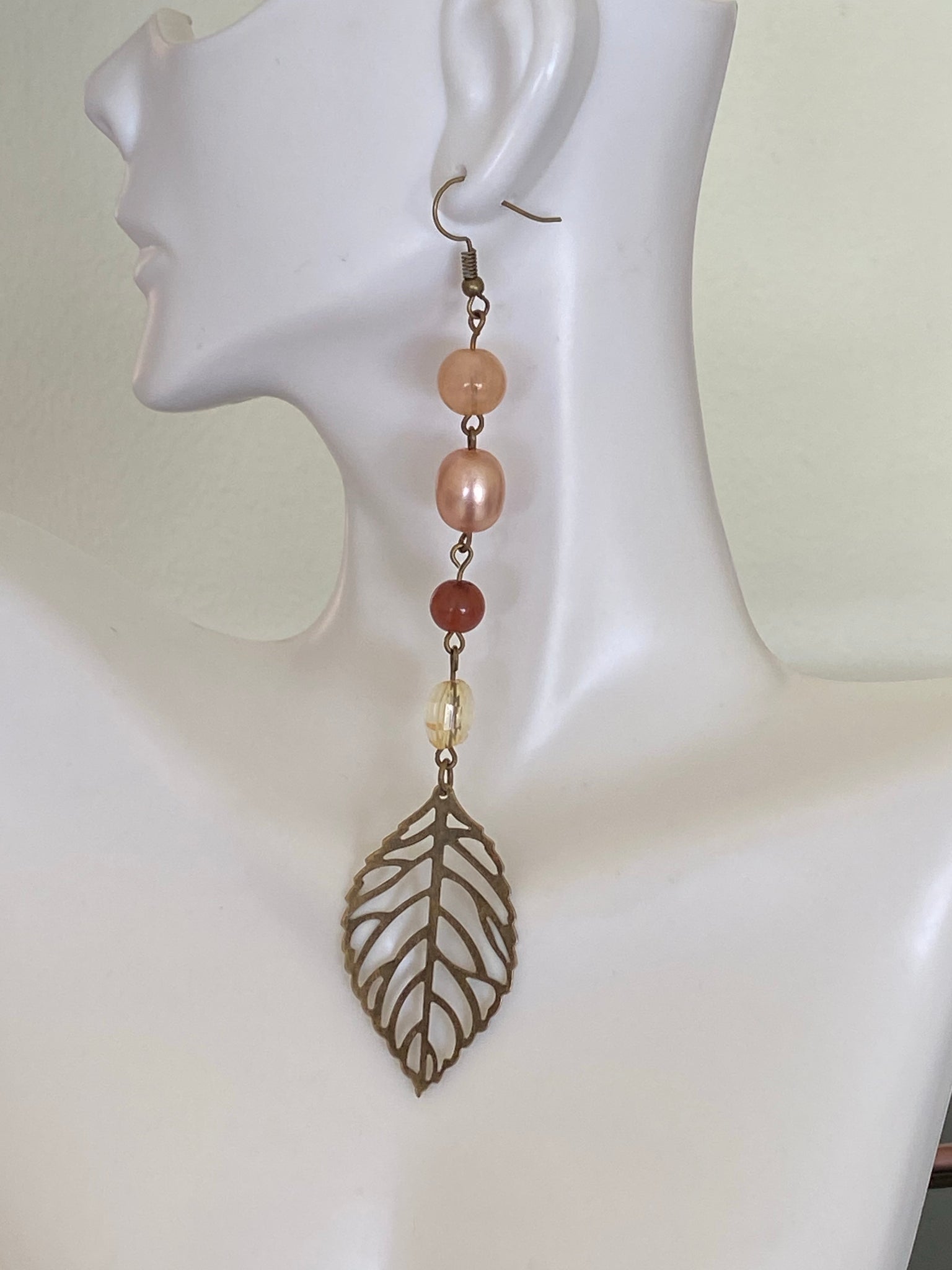 Light weight earrings casual earrings