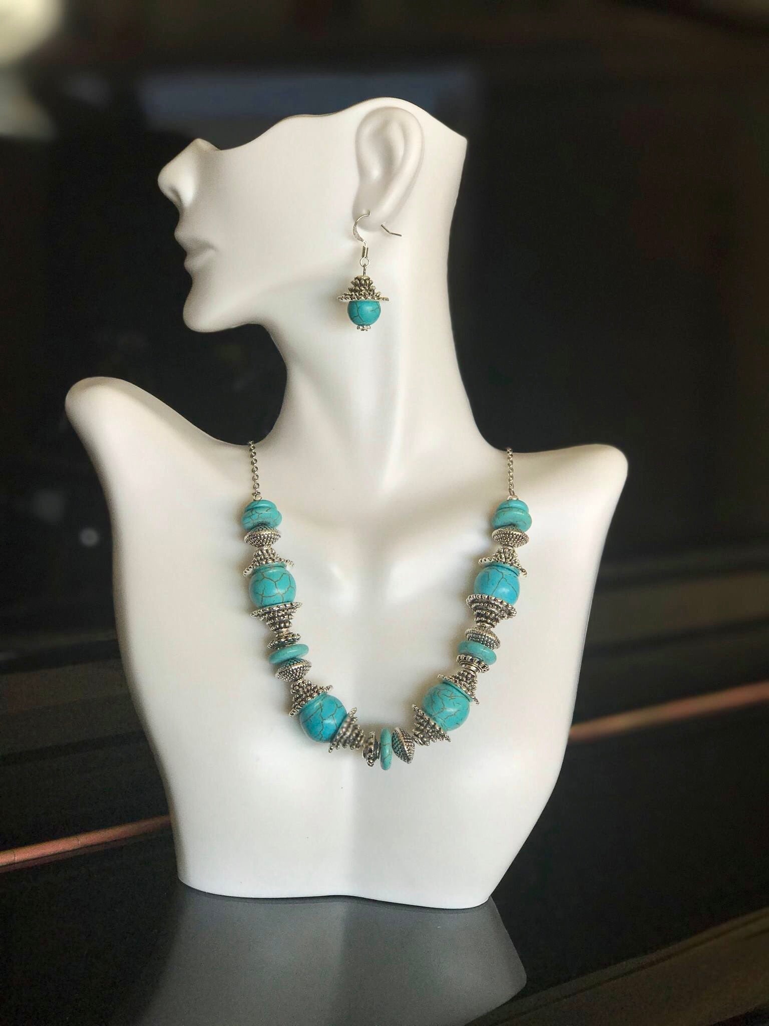 Turquoise necklace set