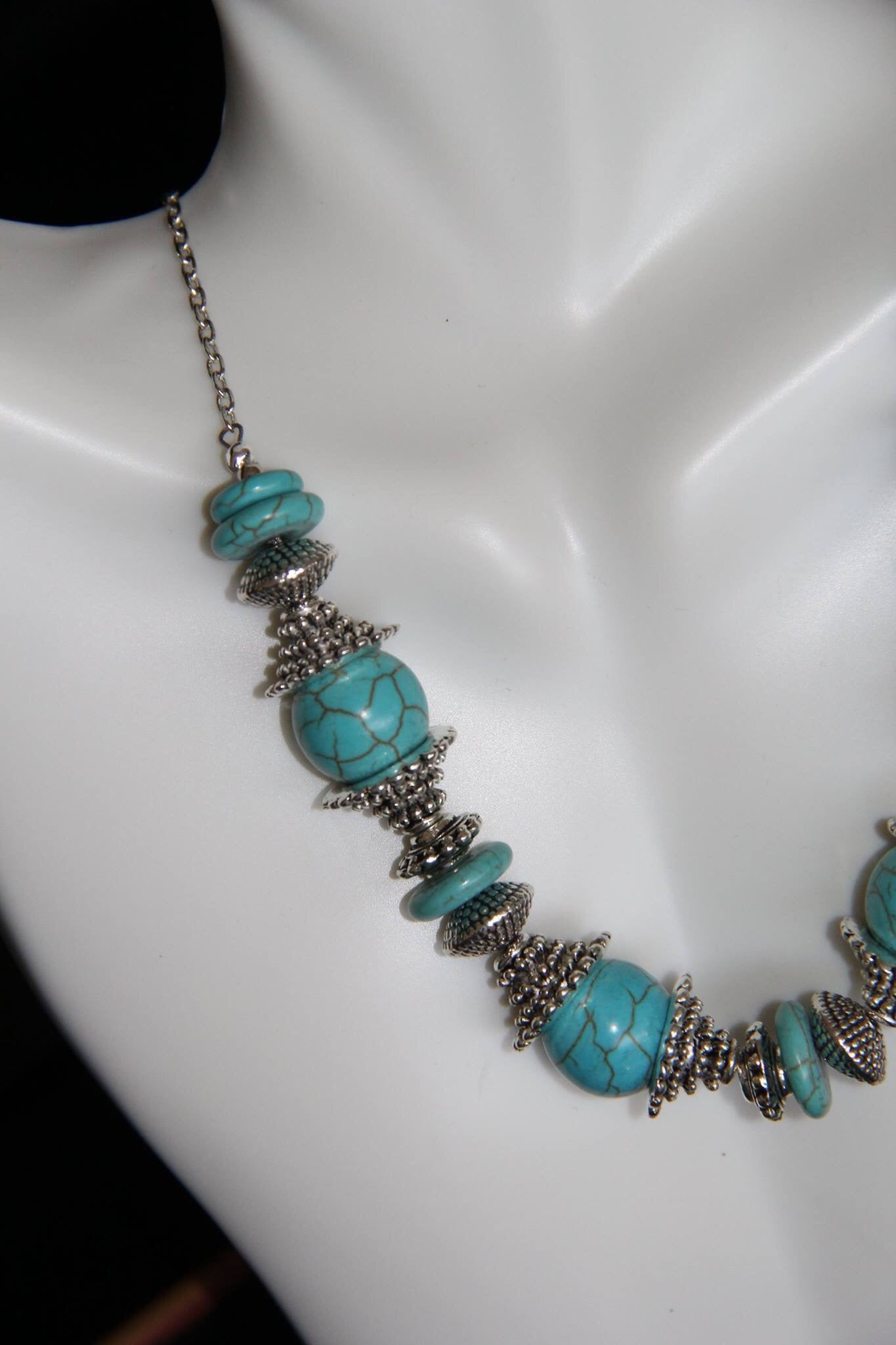 Turquoise necklace set